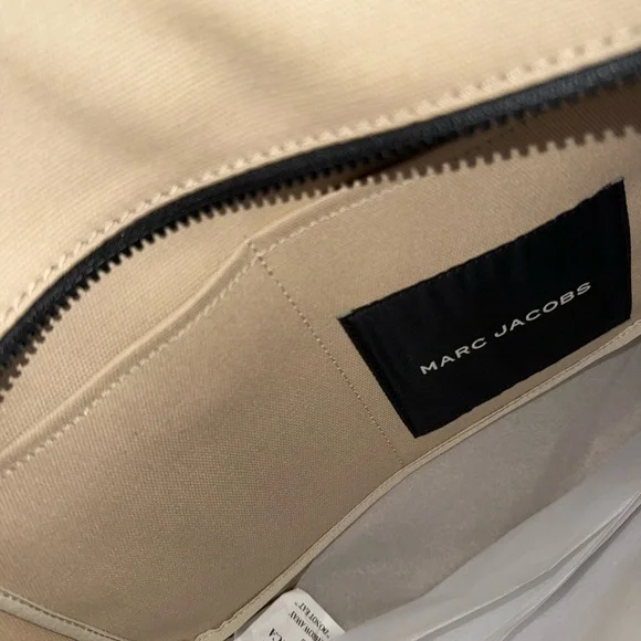 Marc Jacobs Tan Tote Bag - Picture 5 of 6